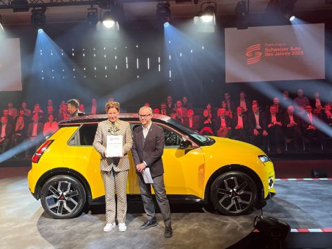 RENAULT 5 IST SCHWEIZER AUTO DES JAHRES 2025