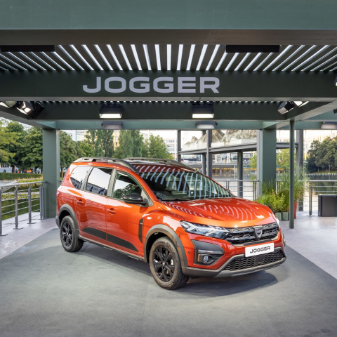 DACIA IN MÜNCHEN: DAS ABENTEUER RUFT