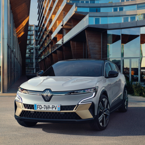 NEUER MEGANE E-TECH ELECTRIC