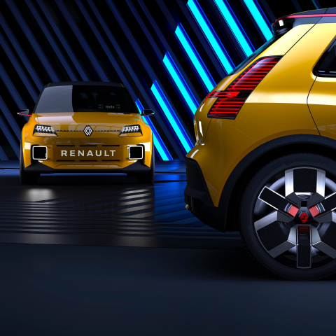RENAULT 5: REVOLUTIONÄR MIT WITZ UND CHARME